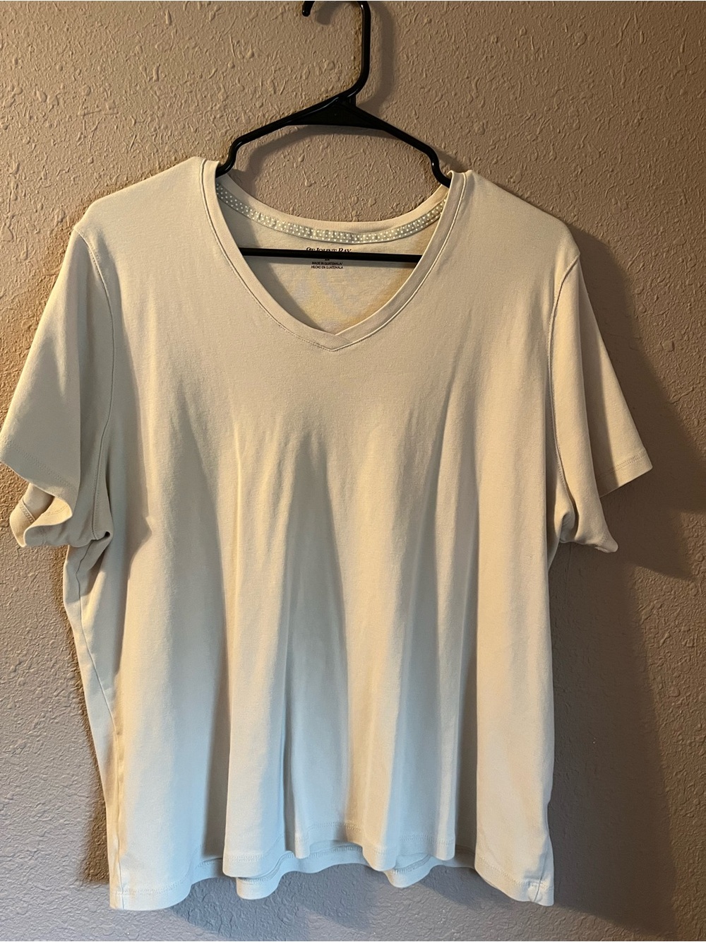 NWOT St. John's Bay Cotton Women's Off-White V-Neck Short Sleeve Tee